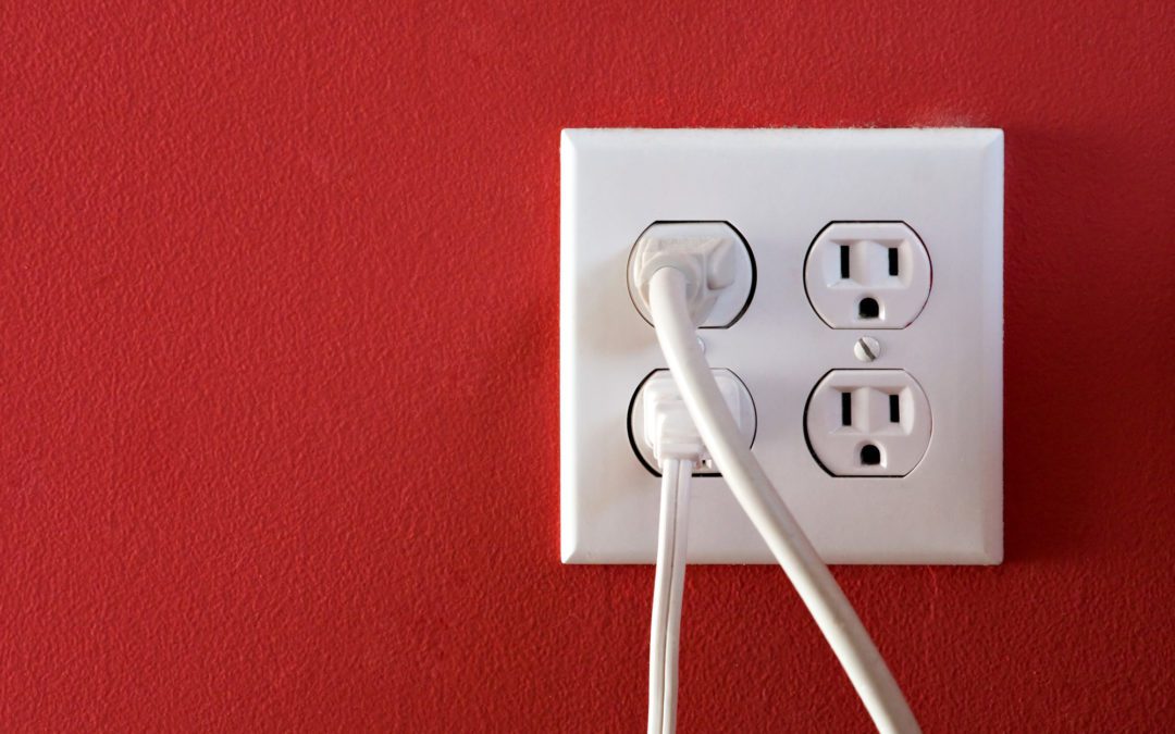 Replacing electrical outlets safely at home